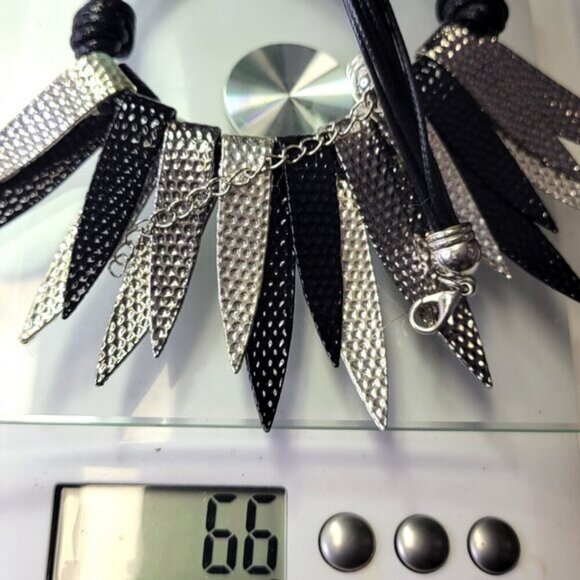 Spiked Silver and Black Pendant Bib Necklace Statement black silver Choker - Picture 10 of 10